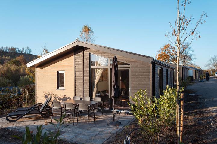 Ferienhaus für 6 Personen, mit Balkon/Terrasse und Terrasse sowie Garten am Biggesee - 2