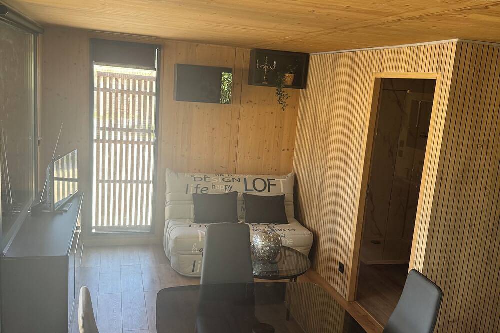 Wooden chalet rental in Châteauneuf-les-Martigues, Istres region