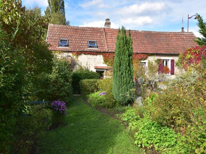 Location de vacances pour 4 personnes, avec terrasse et jardin à Mézy-Moulins
