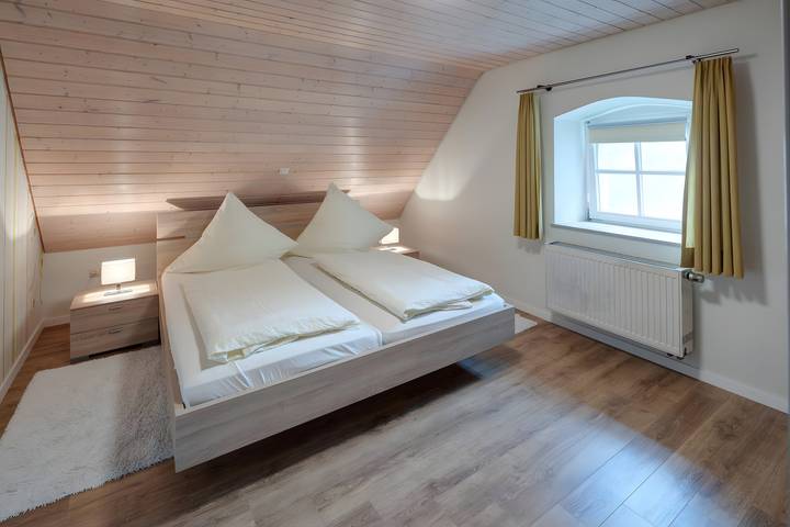 Ferienwohnung für 4 Personen, mit Garten, kinderfreundlich