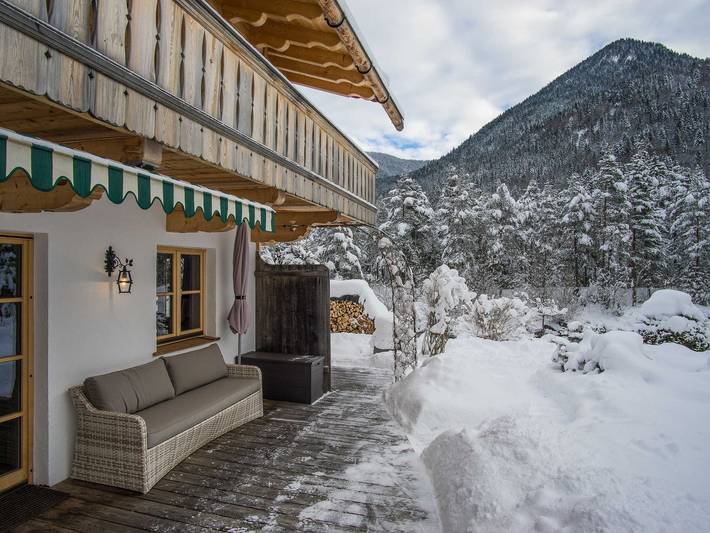 Ferienwohnung für 2 Personen, mit Balkon und Terrasse sowie Garten und Ausblick in Kreuth - 3