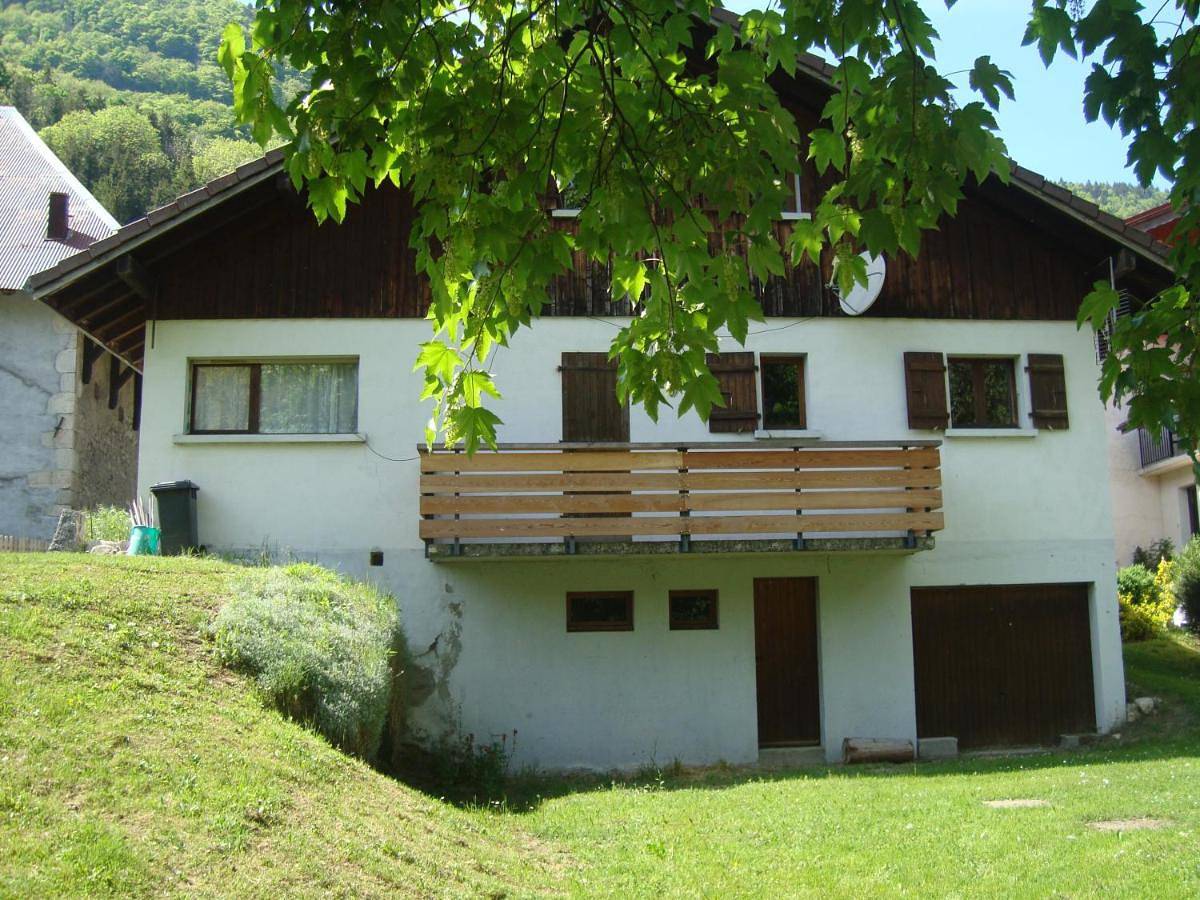 Three-Bedroom House in Bellevaux, Région de Thonon-les-Bains