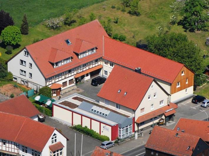 Landgasthof Fleischhauer - Doppelzimmer Katg. 2 Comfort (auch zur Alleinbenutzung) im Gästehaus mit eigenem Badezimmer in Homberg (Ohm), Vogelsberg Region