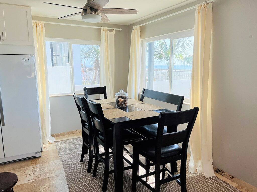 Ganze Wohnung, Beachside condo #A with 2bd /2 bath in Carlsbad, San Diego County