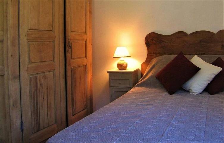 Location de vacances pour 6 personnes, avec vue et jardin à Castello-di-Rostino - 2