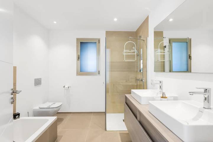 Ganze Wohnung, Magnificent New Apartment Adama Jardines De Los Menceyes in Palm-Mar, Arona