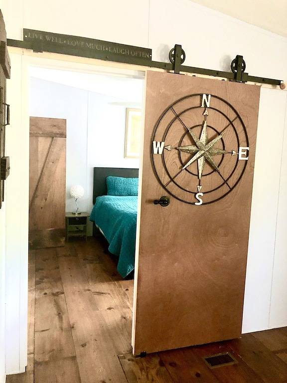 Finger Lakes Cottage in Seneca Lake