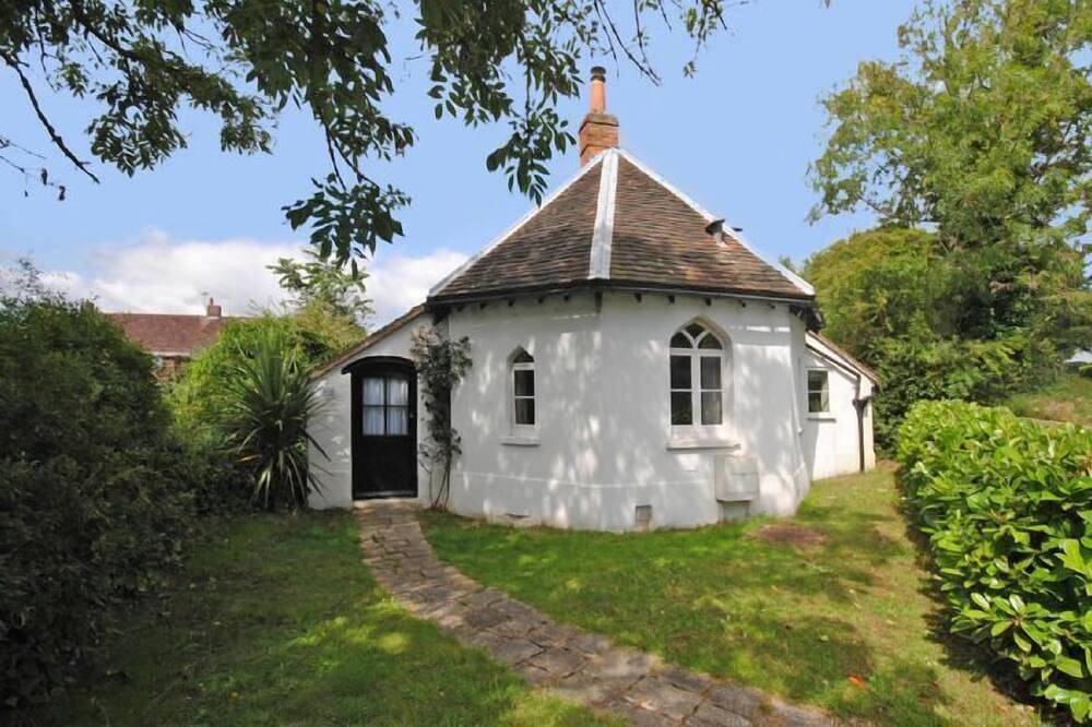 Hübsches, kleines Ferienhaus in der Nähe von Chichester Stadtzentrum entfernt. in Chichester, West Sussex