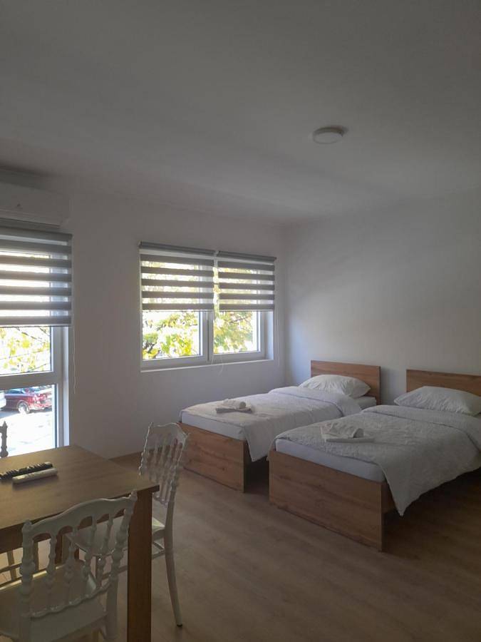 Gîte pour 2 personnes, avec vue et balcon dans Prilep