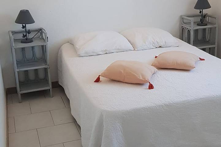 Location de vacances pour 6 personnes, avec jacuzzi ainsi que jardin et terrasse, animaux acceptés dans Port De Porto Vecchio - 2