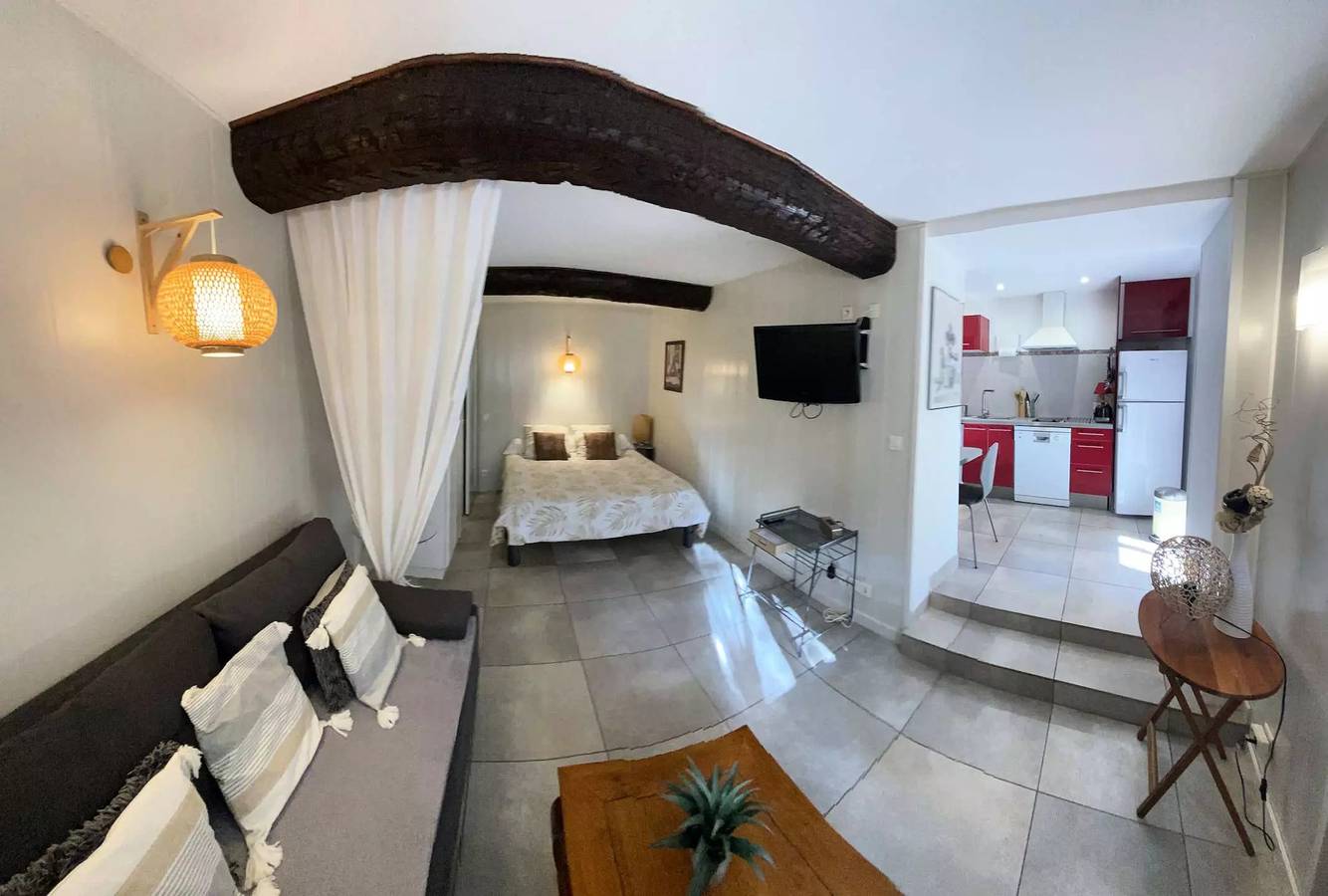 Magnifique Rez de villa T1 bis ? Bandol in Bandol, Côte méditerranéenne (France)