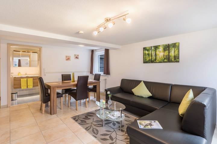 Ferienwohnung für 2 Personen, mit Garten in Bad Urach - 3