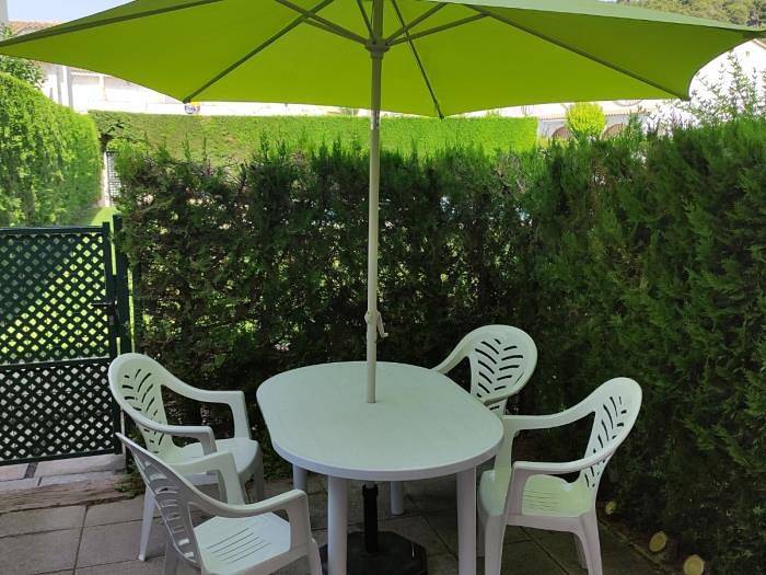 Location de vacances pour 6 personnes, avec piscine ainsi que balcon et jardin, adapté aux familles à L'Estartit - 3