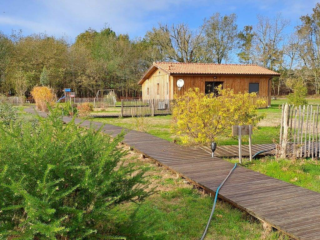 Gîte de vacances les "Tchanquées" au Domaine de Sophie in Salles, Région d'Arcachon