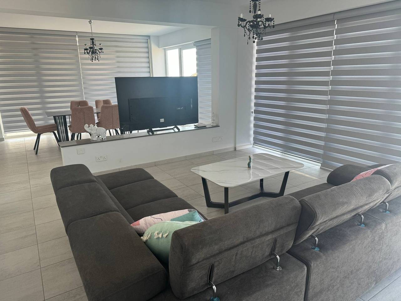 Appartement entier, Penthouse avec vue magnifique et jacuzzi in Limassol, Chypre du Sud