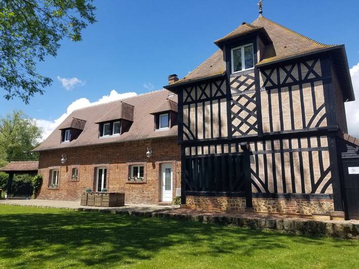 Gîte pour 8 personnes, avec terrasse et jardin