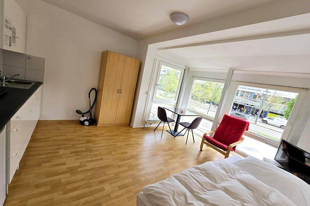Ganze Wohnung, Apartments Efde Gmbh -  Allee 41, Heilbronn - Superior Apartment 12 in Heilbronn, Kurpfalz