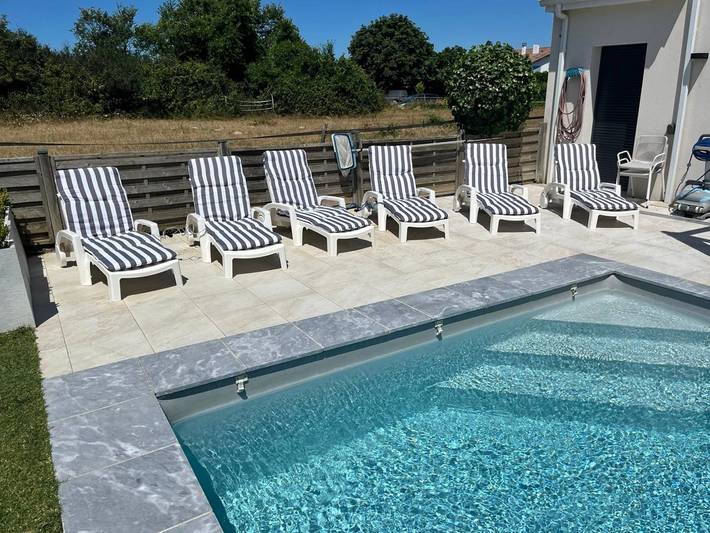 Aint Augustin – Haus Mit Beheiztem Pool Und Jacuzzi – La Forêt D’Armotte in Saint-Augustin, Côte de Beauté