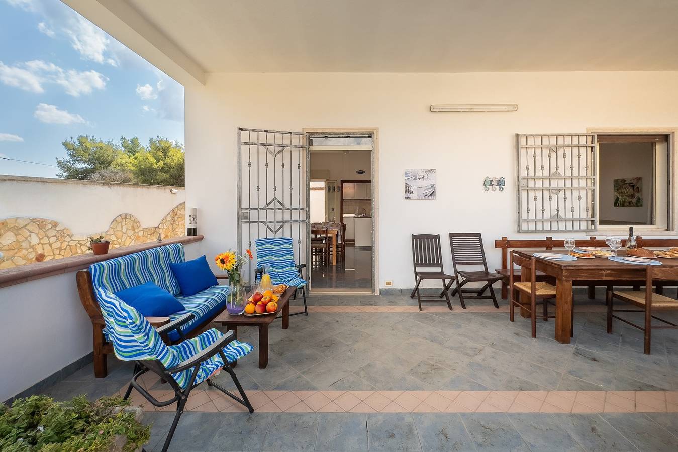 Villa 'White Sand Private' con giardino privato, Wi-Fi e aria condizionata in Torre Squillace, Golfo di Taranto