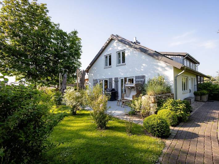 Ferienhaus für 6 Personen, mit Sauna und Garten, kinderfreundlich in Alkersum - 2