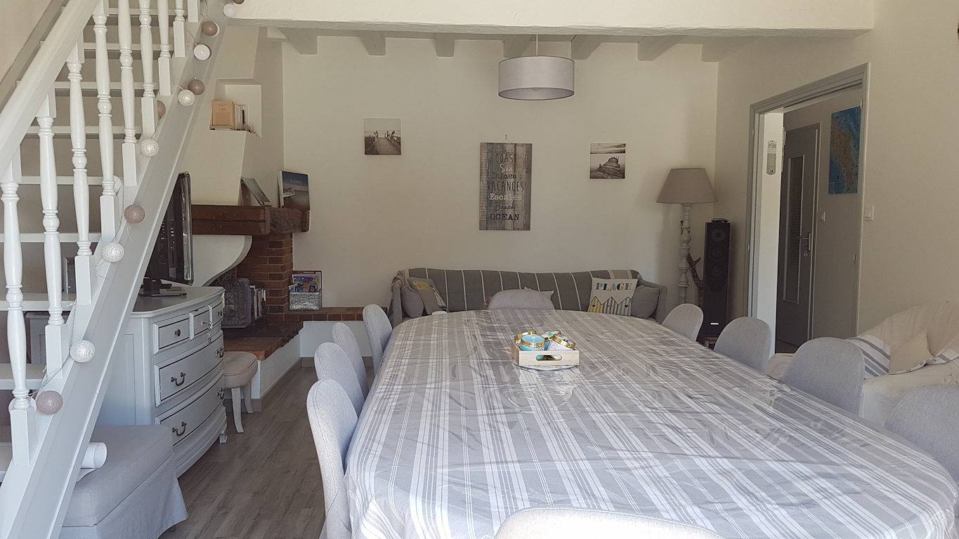 Maison Liledo in Le Grand-Village-Plage, Côte de Beauté