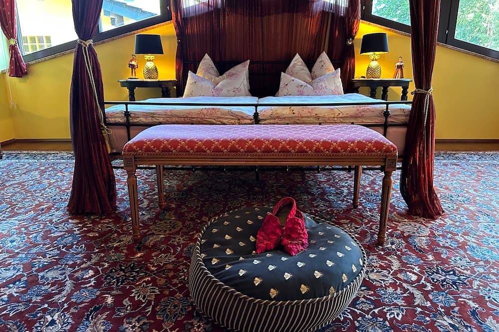 Ganze Wohnung, Penthouse-Suite Mountain View mit  Holzhütte/Sauna/Netflix in Altmünster, Bezirk Gmunden