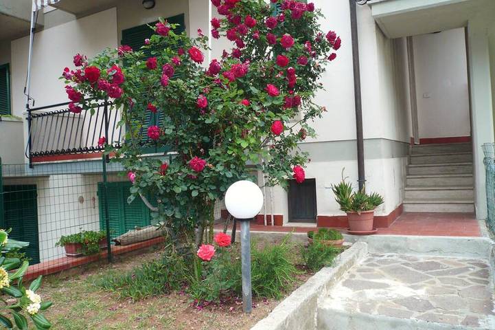 Holiday apartment for 7 people, with balcony and garden, with pets - 1