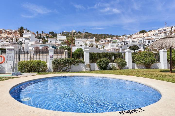 Ferienwohnung "Tropicana Casa Verde" mit Meerblick, Gemeinschaftspool und WLAN in Urbanisierung Tropicana, Nerja