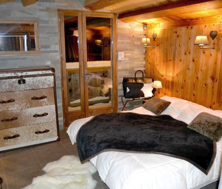 Maison d’hôte pour 2 personnes, avec Balcon et Jacuzzi ainsi que Terrasse et Piscine