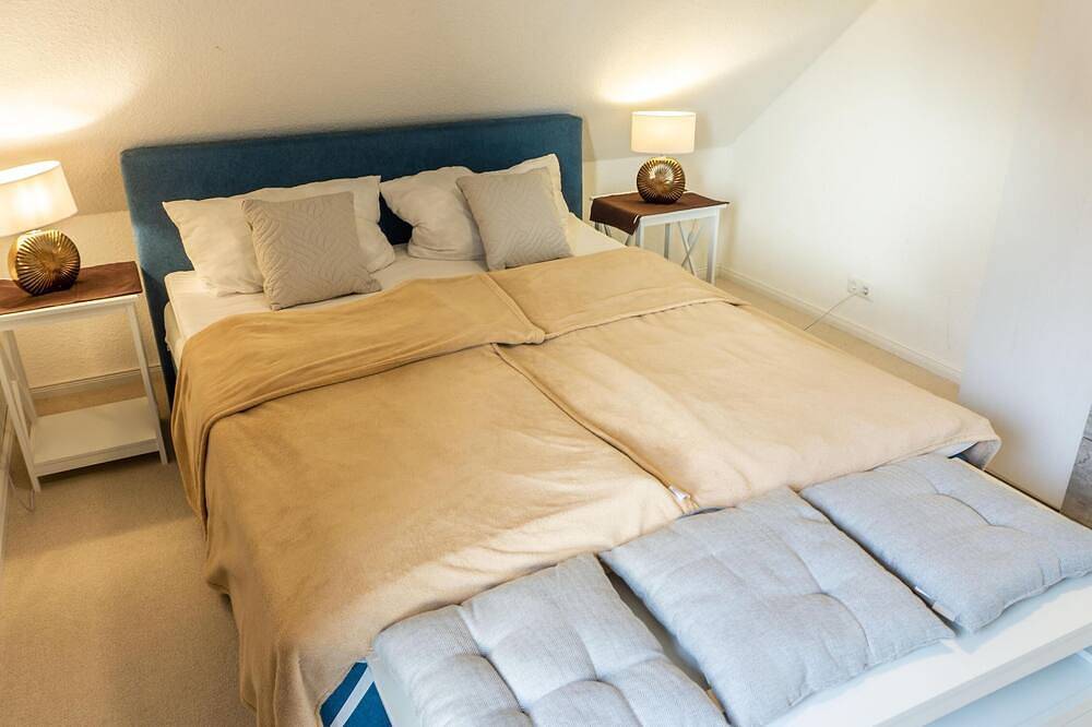 Ganze Wohnung, Komfortablee Ferienwohnung für 6 in Garding bei St. Peter-Ording in Garding, Eiderstedt