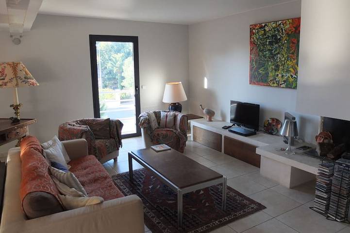 Gîte pour 6 personnes, avec balcon dans Plage Beau Rivage Saint Raphael