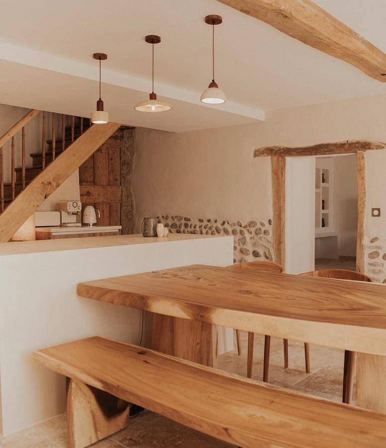 Three-Bedroom House in Saint-Georges-d'Espéranche, Région de Vienne