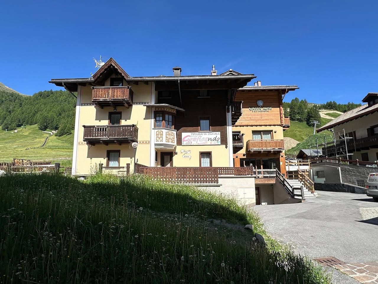 Studio entier, Appartement "Cràp de la Parè" avec vue sur la montagne, jardin partagé et Wi-Fi in Livigno (Town), Livigno