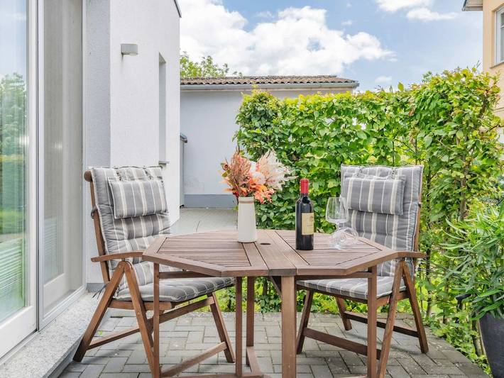 Ferienwohnung für 2 Personen, mit Terrasse und Garten sowie Seeblick in Kamminke - 3