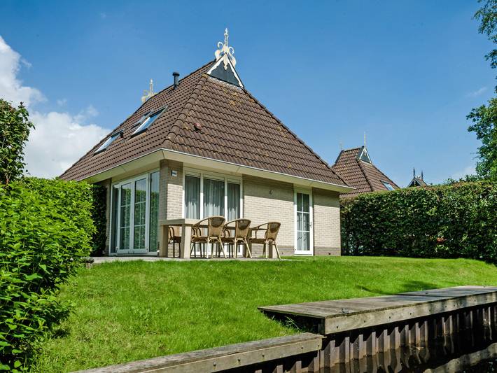 Ferienhaus für 6 Personen, mit Terrasse in Earnewâld