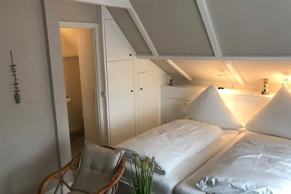 Ganze Wohnung, 3-Zimmer App. für 4 Pers. mit Terrasse, Pkw-Stellplatz, Wlan, Haustiere erlaubt. in Sylt (Gemeinde), Sylt