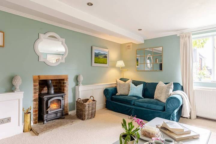Cosy Family Barn Getaway near Pewsey & Woodborough in Wiltshire