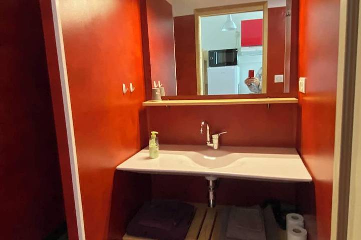 Location de vacances pour 2 personnes, avec jardin et terrasse à Lachapelle-Graillouse - 4