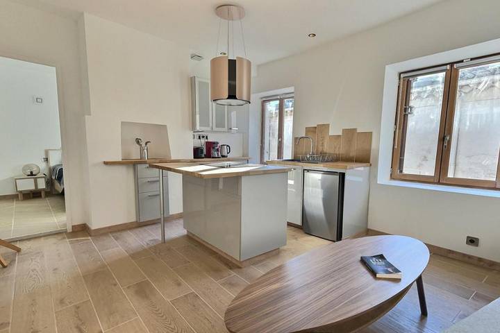 Gîte pour 4 personnes, avec vue à Béziers - 2