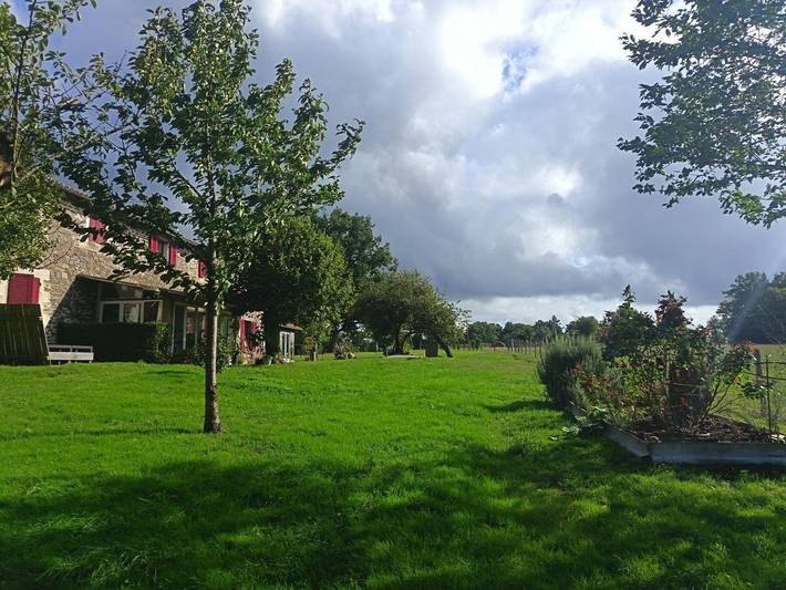 Location de vacances pour 8 personnes, avec jardin et terrasse, animaux acceptés dans Peyrat-de-Bellac - 3