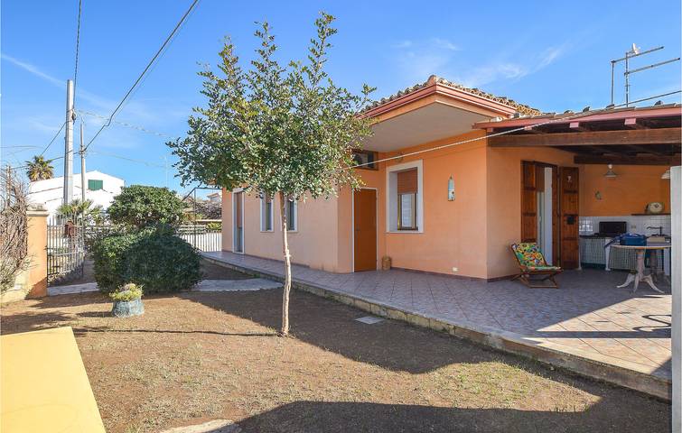 Casa vacanza per 5 persone, con terrazza e giardino in Marina di Modica