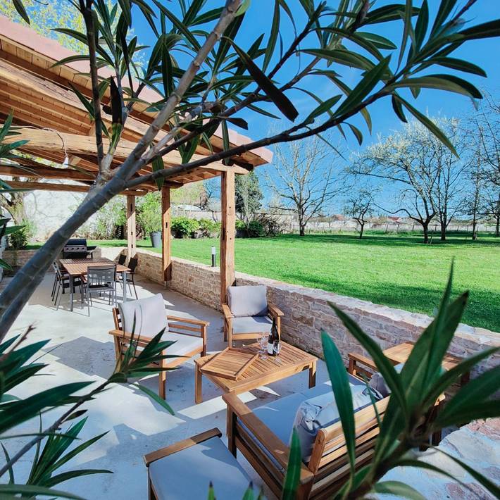 Gîte pour 6 personnes, avec terrasse et jardin, animaux acceptés