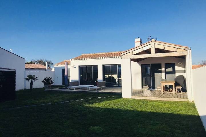Location de vacances pour 5 personnes, avec jardin et terrasse dans l'Herbaudière