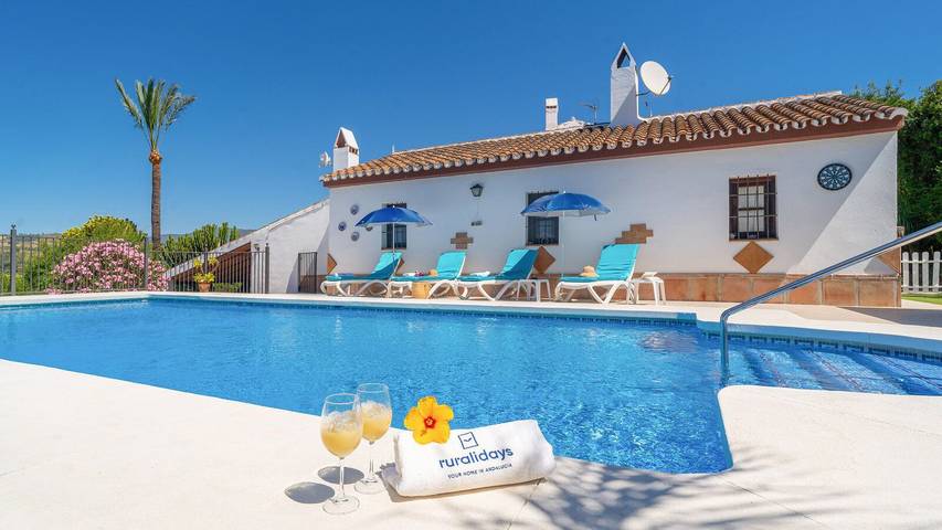Casa rural para 14 personas, con balcón/terraza en Valle del Guadalorce - 2