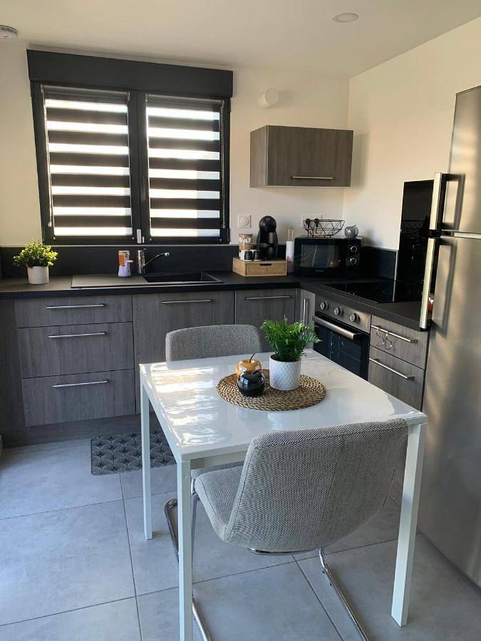 Location de vacances pour 2 personnes, avec terrasse et piscine à Audincourt - 4