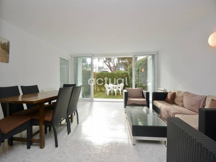 Entire apartment, 2-bedroom apartment 400m from beach with garden and pool in Platja d'Aro in Platja d'Aro, Costa Brava