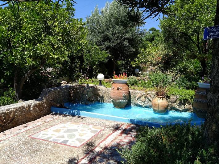 Villa für 6 Personen, mit Balkon/Terrasse und Garten sowie Ausblick in Agios Nikolaos