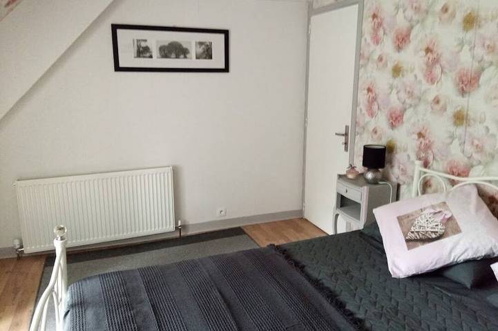 Location de vacances pour 5 personnes, avec jardin à Lapenty - 2