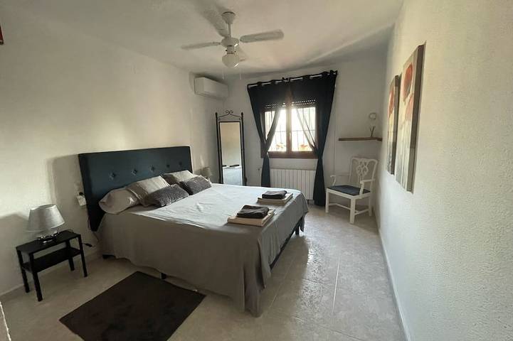 Location de vacances pour 4 personnes, avec jardin et terrasse à Orba - 3