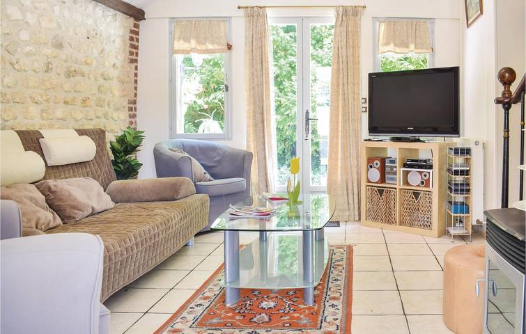 Gartenapartment mit WiFi, Parkplatz und Aussicht in Sahurs, Rouen und Umgebung